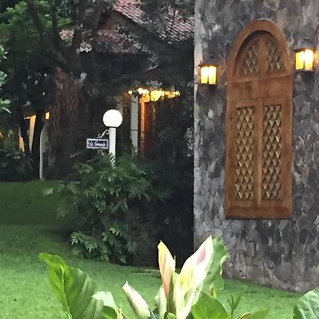 Park Eden Bed & Breakfast Los Llanitos 외부 사진