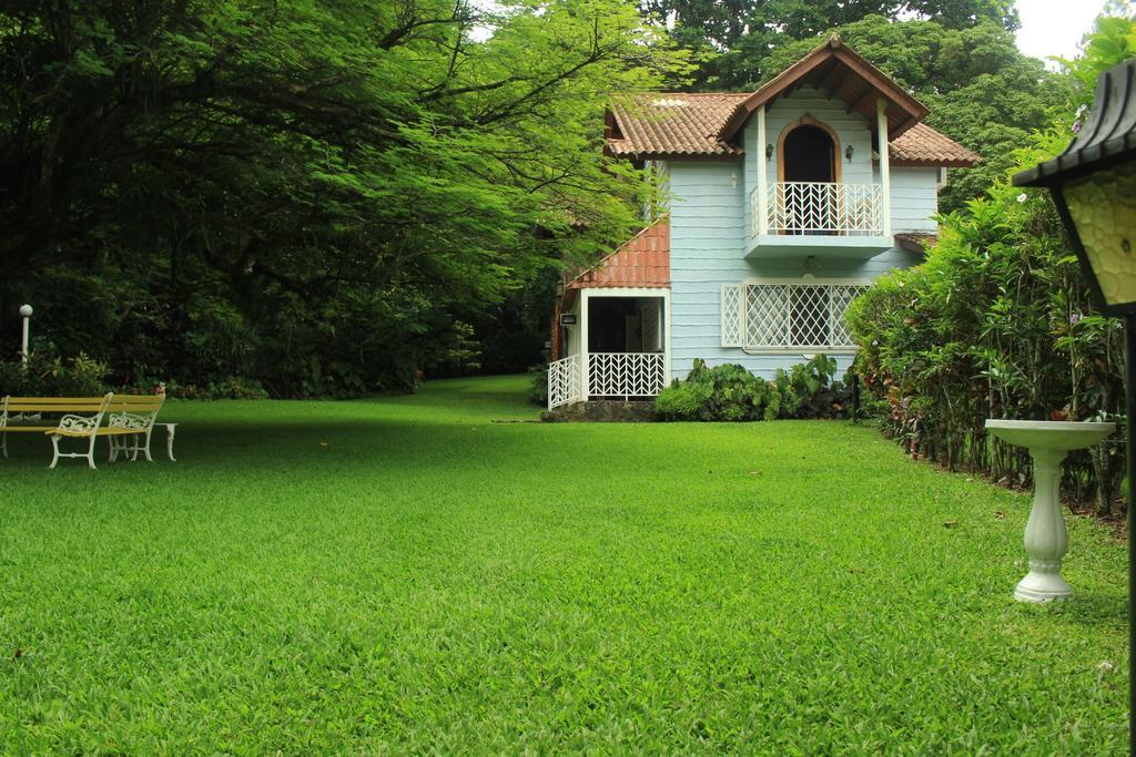 Park Eden Bed & Breakfast Los Llanitos 객실 사진