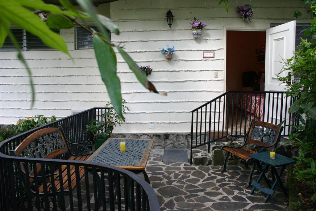 Park Eden Bed & Breakfast Los Llanitos 객실 사진